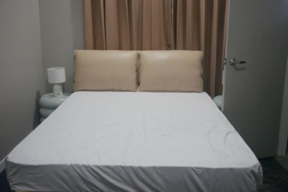 Queen Bed Ensuite Room